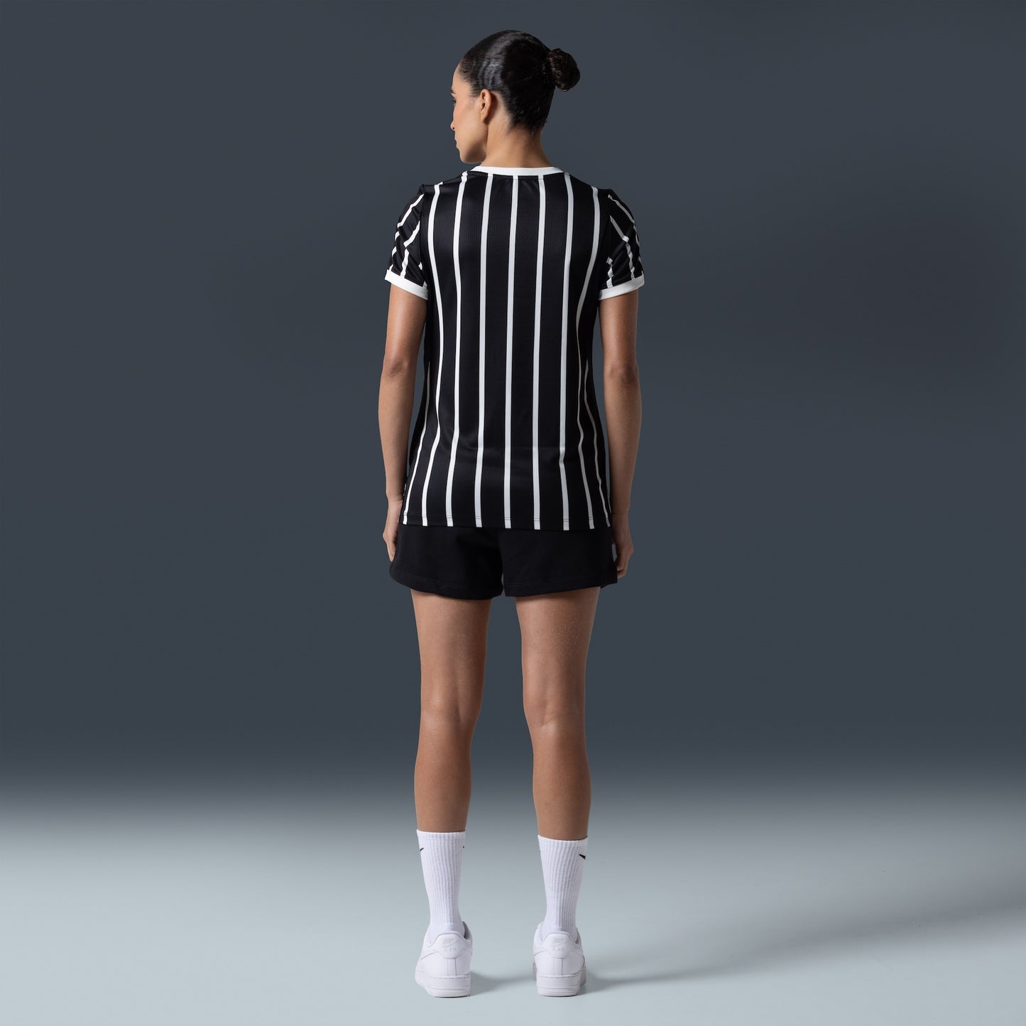 Camisa Corinthians Nike II 2026/27 Feminina - Detalhe Escudo