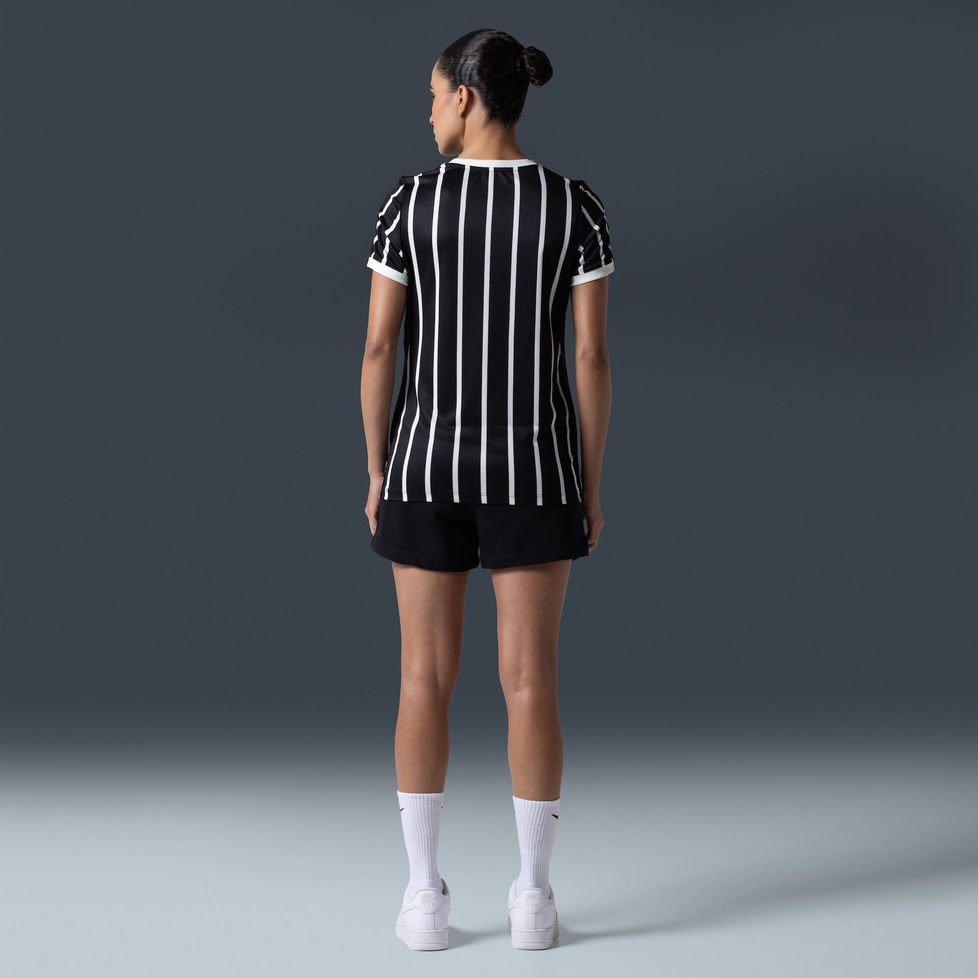 Camisa Corinthians Nike II 2026/27 Feminina - Detalhe Escudo